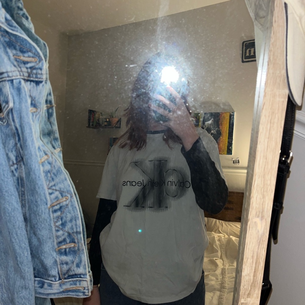 Men’s Large white and black Calvin Klein t-shirt
